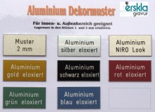 Schilder mit Gravur tiefgraviert