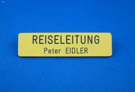 Kunststoff Ansteckschild tiefgraviert gelb Schrift 1 SWISS