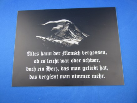 Laser Fotogravur auf schwarz eloxiertem Aluminium