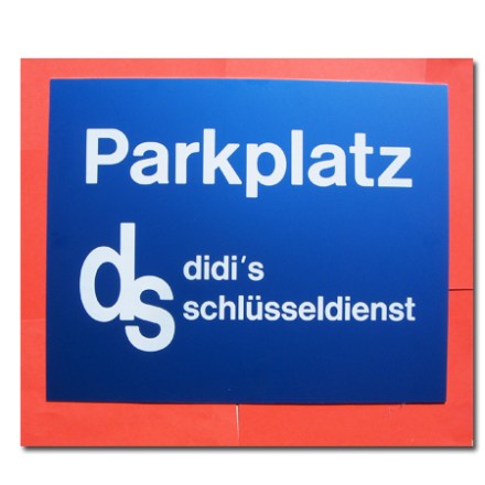 Hinweisschild Aluminium blau mit Lasergravur in weiß (nicht reinweiß)